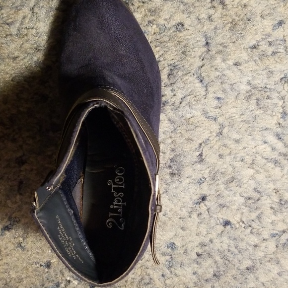 Heeled booties - Picture 3 of 3